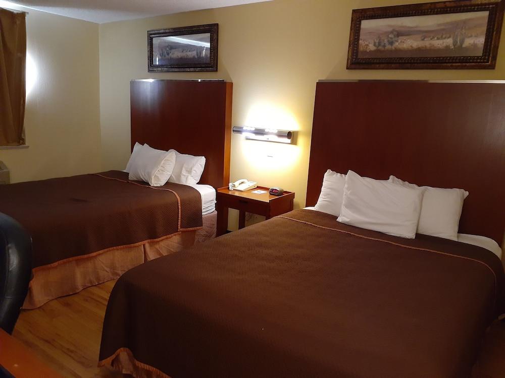 Rodeway Inn Галъп Екстериор снимка