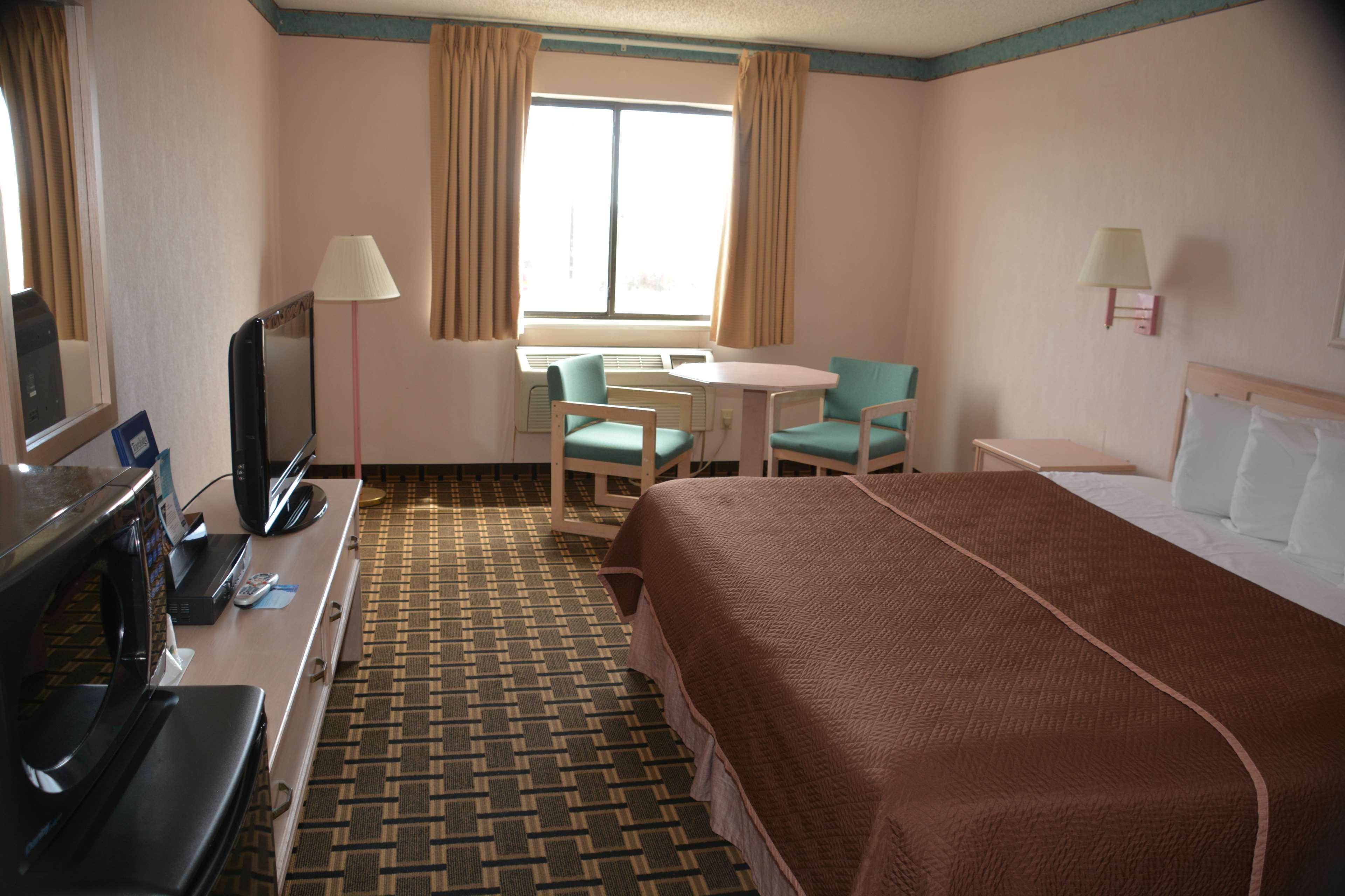 Rodeway Inn Галъп Екстериор снимка
