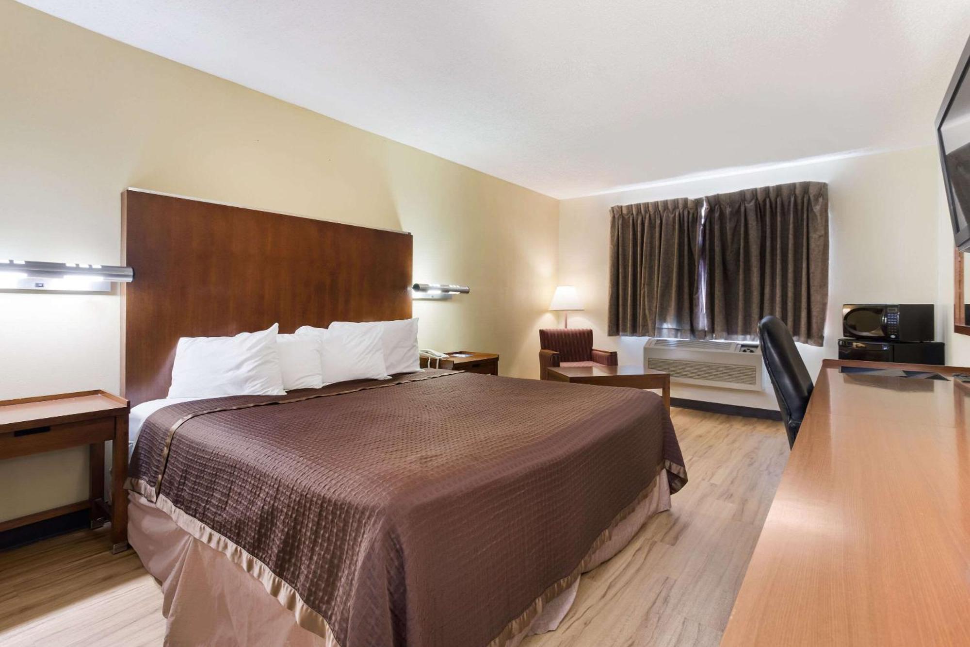 Rodeway Inn Галъп Екстериор снимка